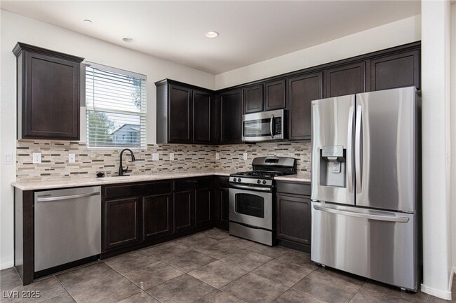 Building Photo - 1164 Campassole Ct