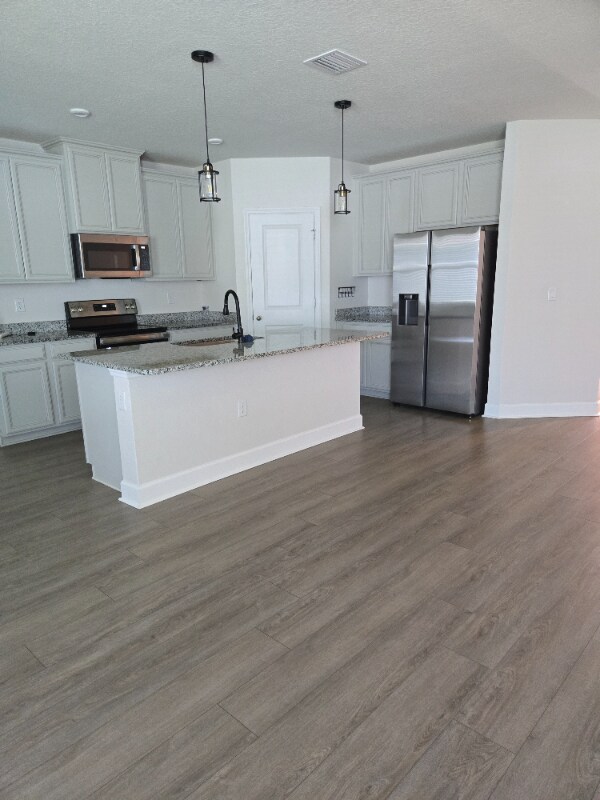 Building Photo - 6625 Pebblebrooke Wy
