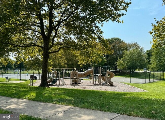 Building Photo - 2424 Wynfield Ct