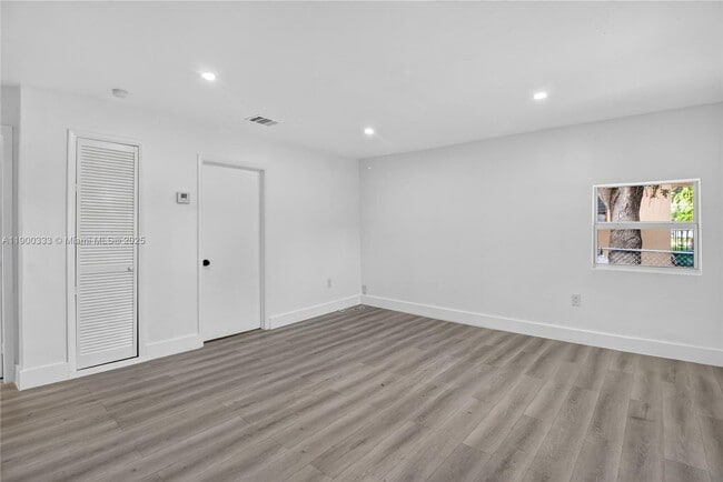 Building Photo - 428 NW 97th St