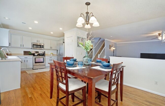 Building Photo - 9611 Marmot Ridge Cir