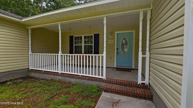 Building Photo - 830 Wood Creek Dr