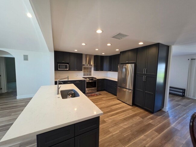 Building Photo - 4892 Oahu Dr
