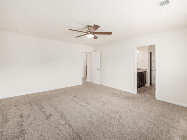 Building Photo - 2235 Acorn Ln