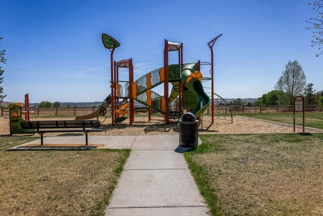Building Photo - 658 Wild Ridge Cir