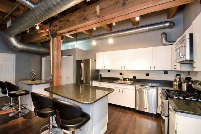 Building Photo - 14 N Peoria St