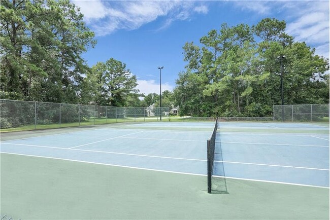 Building Photo - 13 Concordia Dr