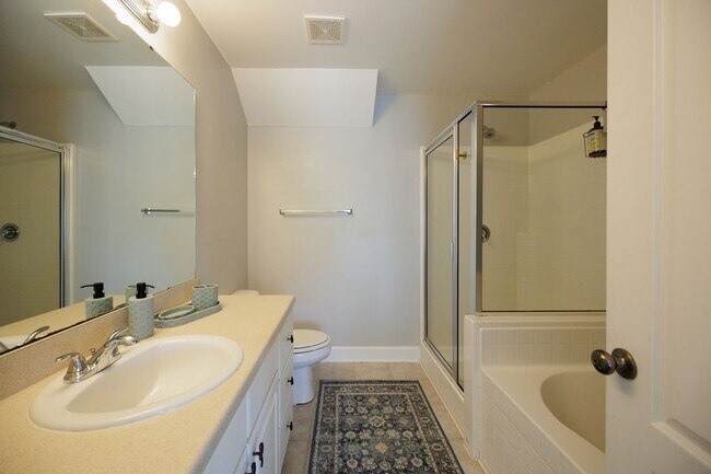 Building Photo - 3 bedroom fully furnished home, Pet Friendly Johns Island, Charleston