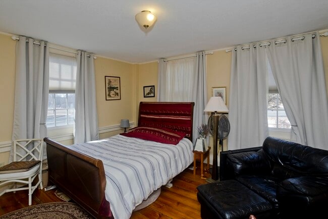 Building Photo - 25 Woodbridge St