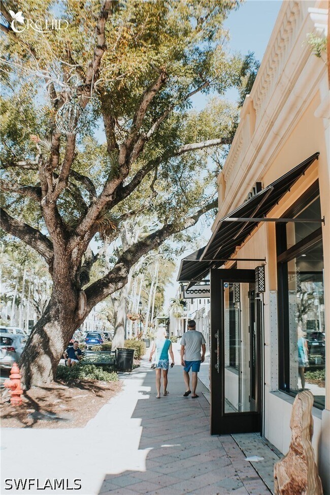 Building Photo - 7270 Saona CT