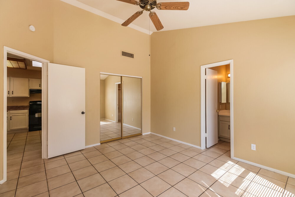 Building Photo - 4125 E La Puente Ave