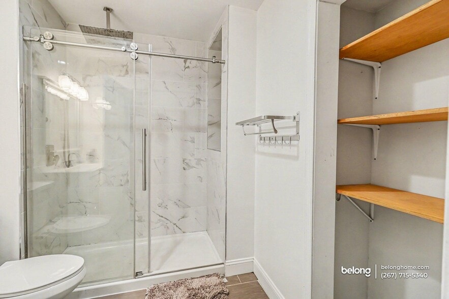 Building Photo - 174 E Huntingdon St