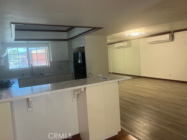 Building Photo - 15572 Los Altos Dr