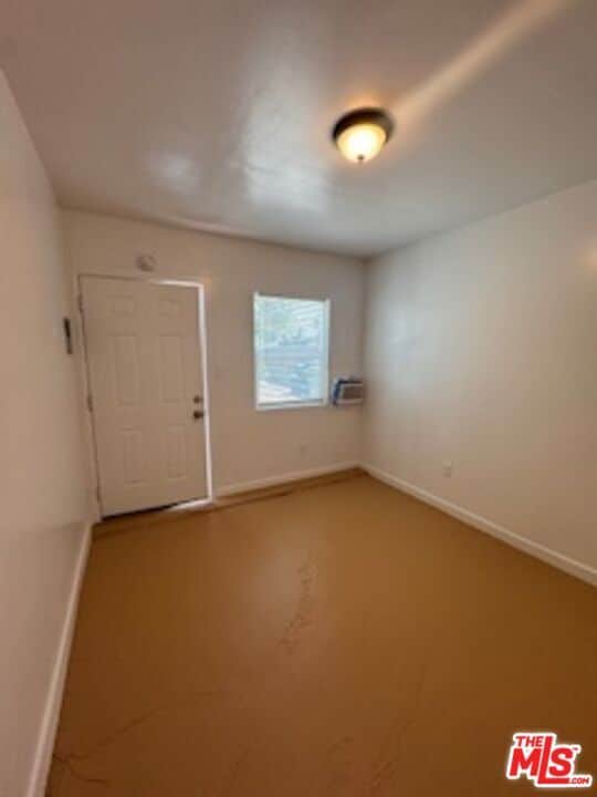 Building Photo - 1434 W 22nd St