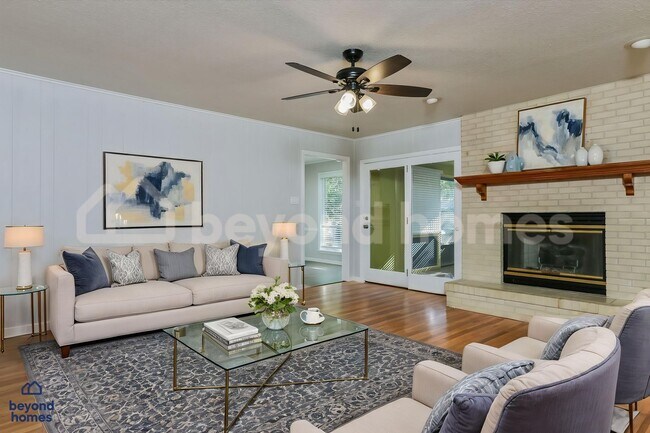 Building Photo - Ready to upgrade your lifestyle in Colony West? 3 Bed 2 Bath Home