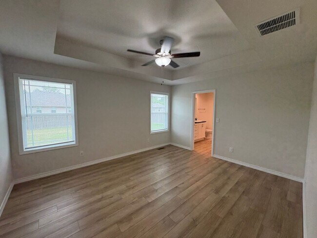 Building Photo - Check out this beautiful newly built 3-bedroom, 2-bathroom home in Springfield!