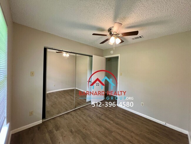 Building Photo - 110 Whitetail Dr