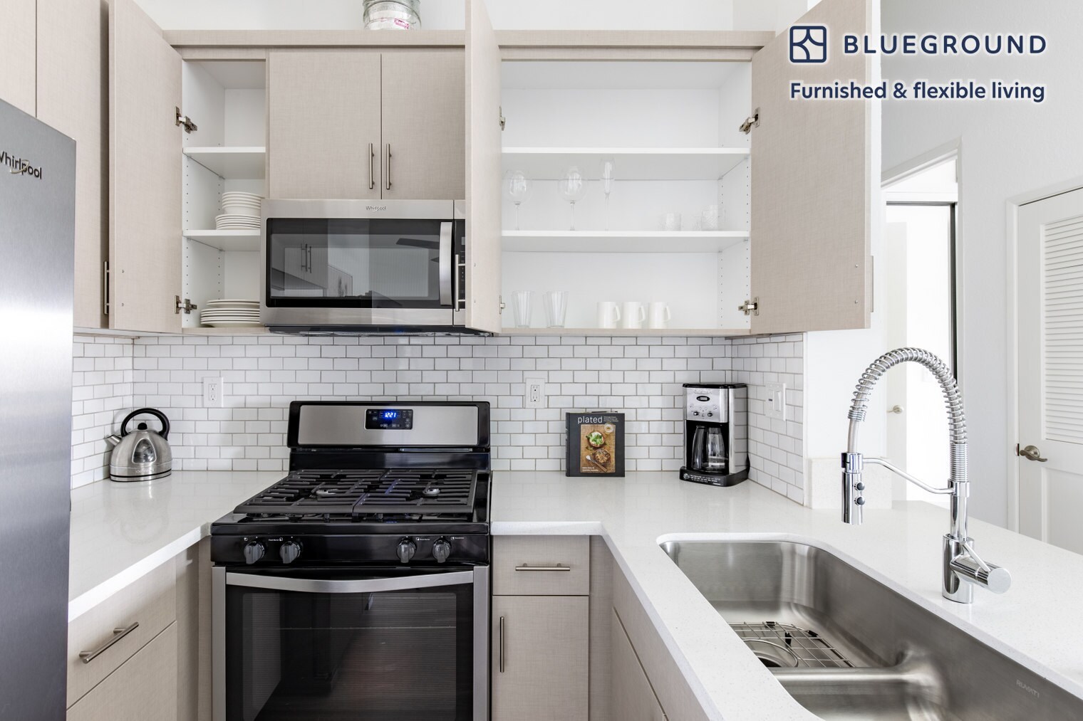 Building Photo - 6510 Green Valley Cir