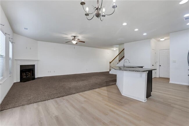 Building Photo - 2527 Morgan Chase Dr