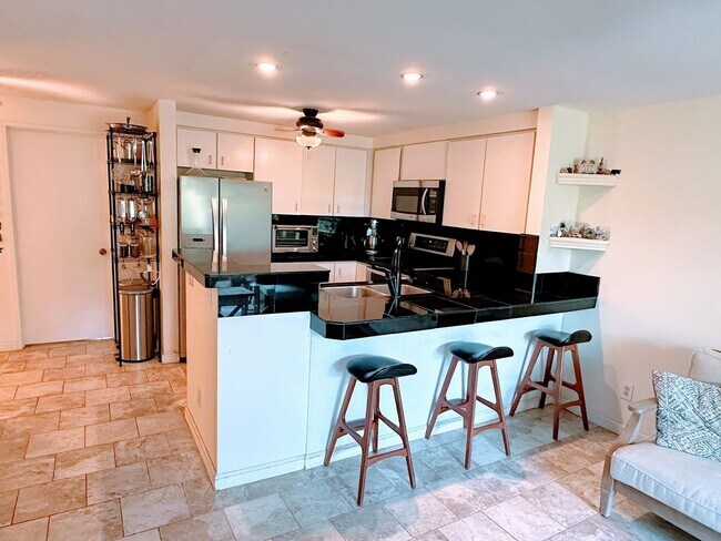 Building Photo - Kihei Shores Condo Available on 8/1/26