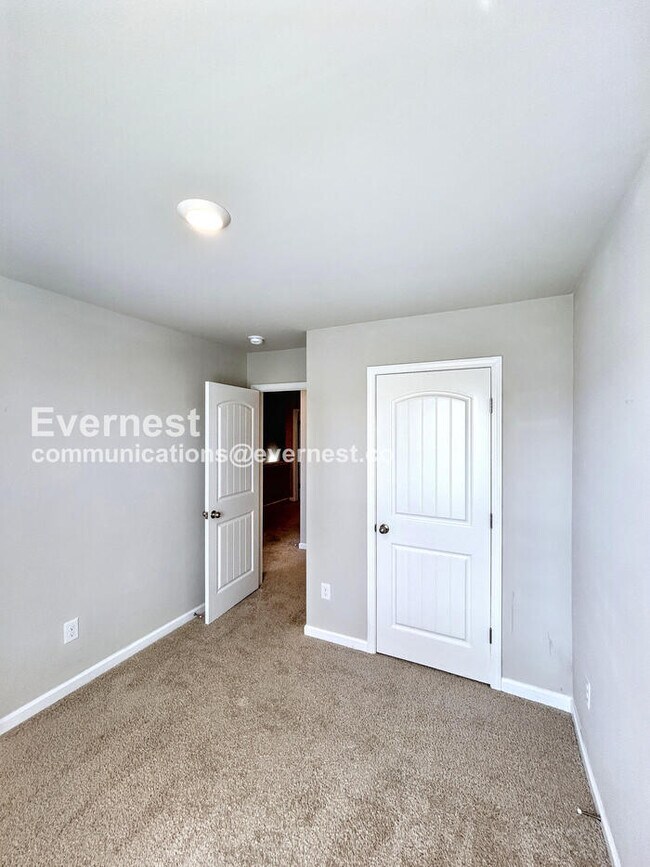 Building Photo - 4152 Grapevine Loop