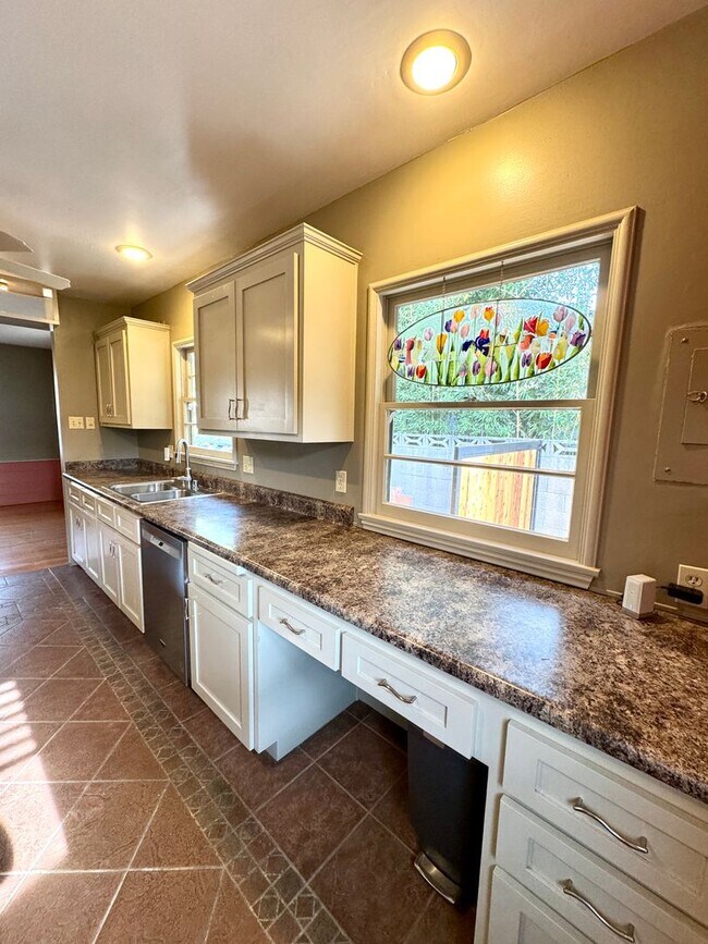 Building Photo - A Hidden Gem in the Heart of Claremont Village