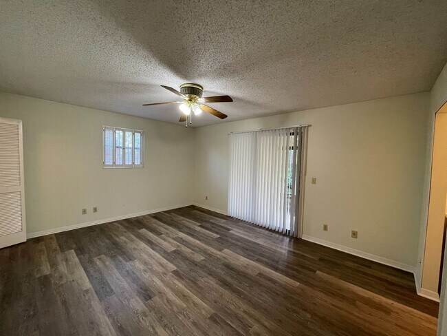 Building Photo - Coming Soon – Beautiful 3 Bedroom, 2 Bathroom Home in Mandarin!
