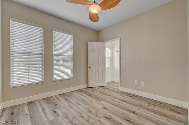 Building Photo - 10550 W Alexander Rd