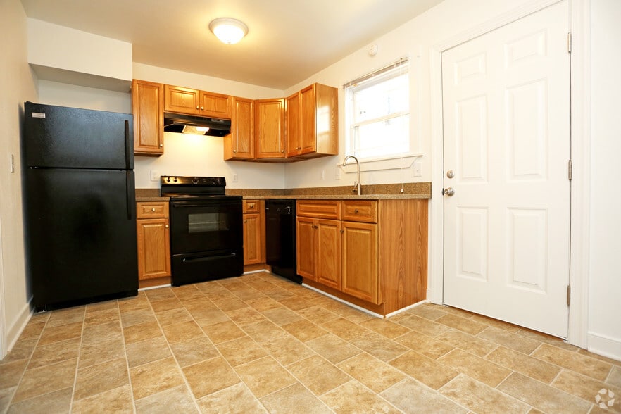 Interior Photo - Commerce Street