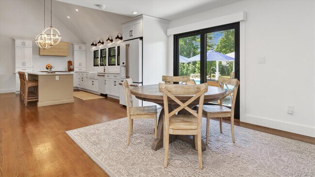 Building Photo - 99 Beach Rd