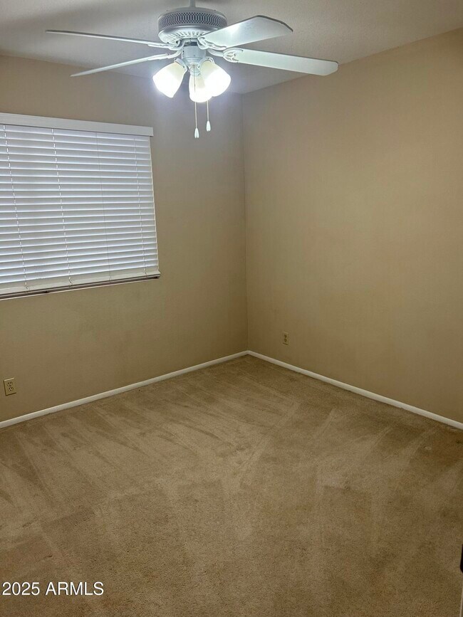 Building Photo - 6120 E Hobart St