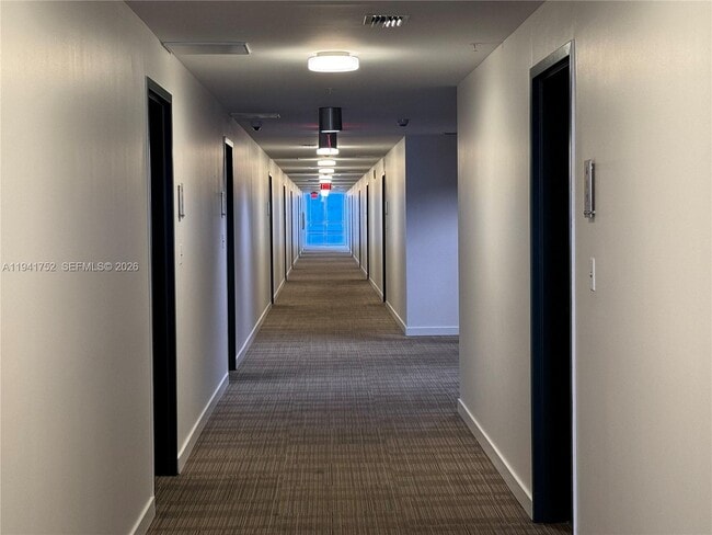 Building Photo - 321 NE 26th St