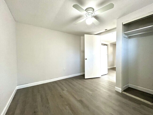 Building Photo - 8220 Krag Dr