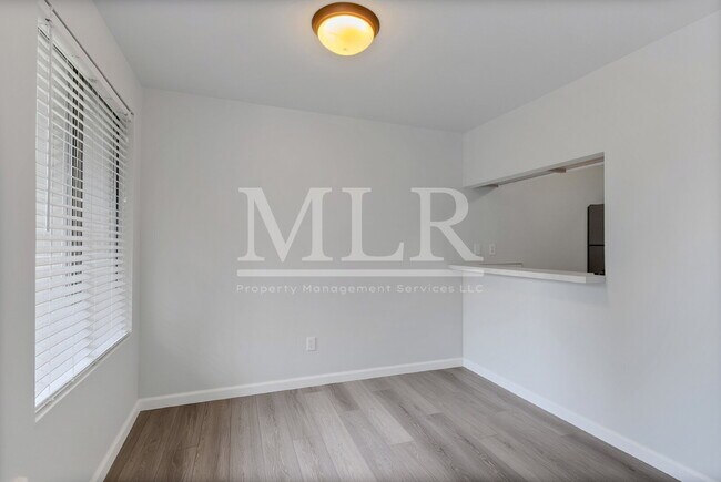 Building Photo - 1700 Lake Park Dr SW