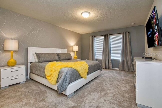 Building Photo - 2414 Dubai St