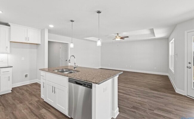 Building Photo - 25705 Kyle Ln