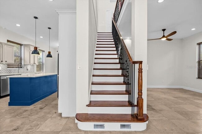 Building Photo - 2327 4th Ave N