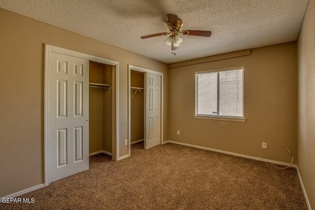 Building Photo - 3136 Tierra Encino Dr