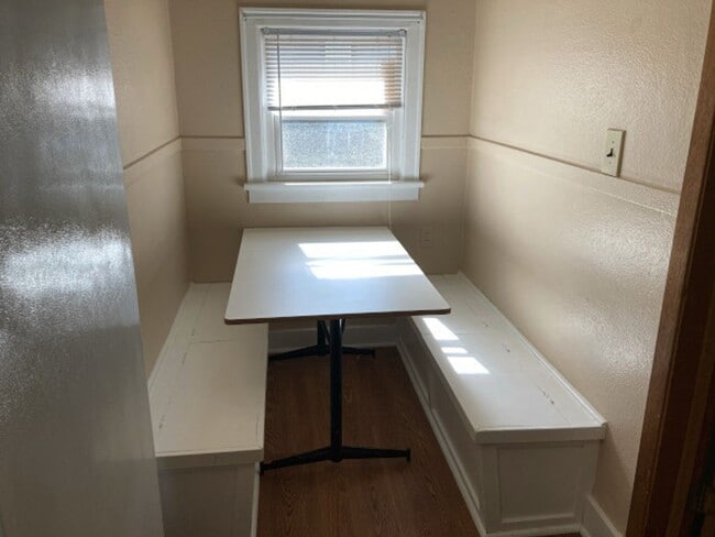 Building Photo - Shadle Area Home