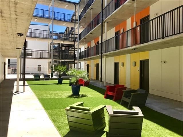 Building Photo - 3550 Main St