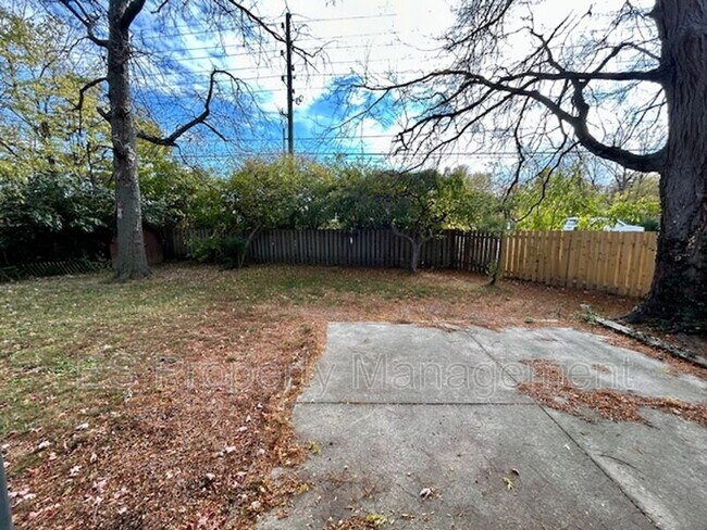 Building Photo - 5535 Freedom Ct