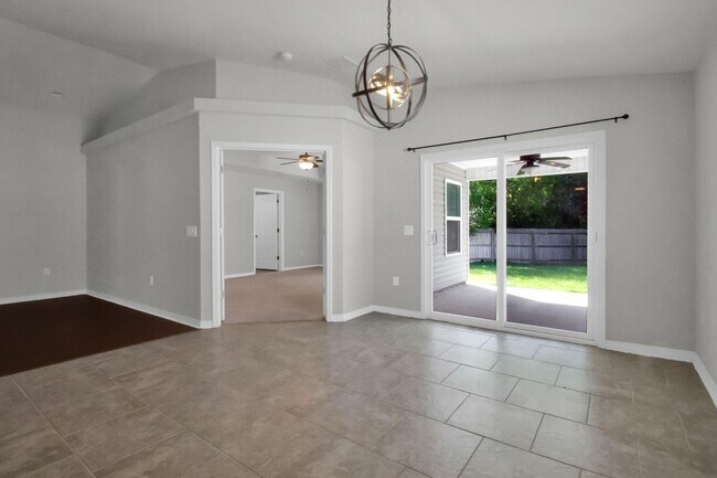 Building Photo - 8402 Island Dr
