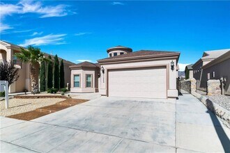 Building Photo - Sandstone Ranch Estates El Paso 3 Bed Refrig A/C!