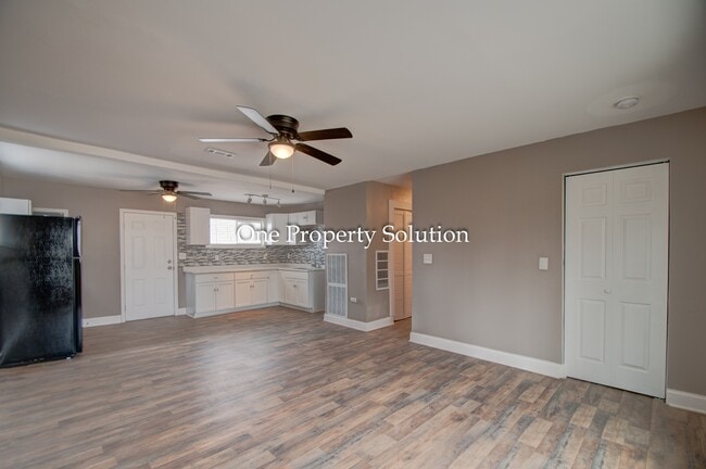 Building Photo - 4306 Louisiana Pl