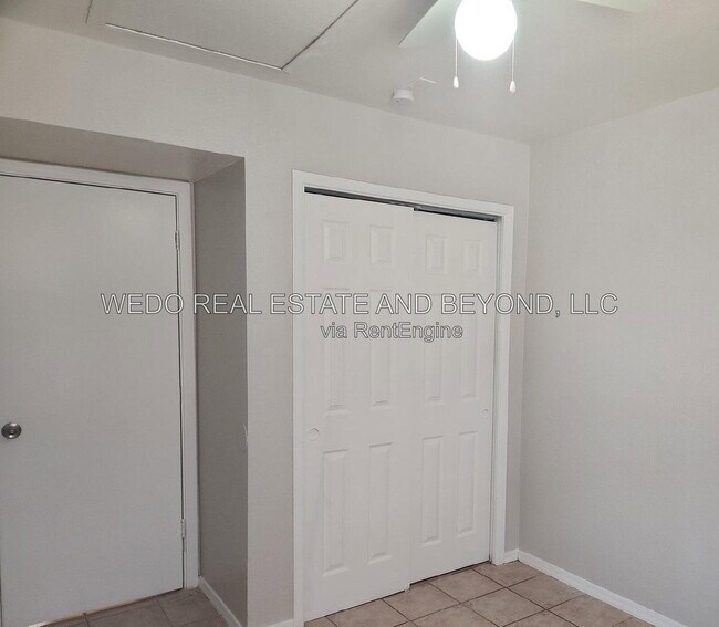 Building Photo - 147 W Inglewood St