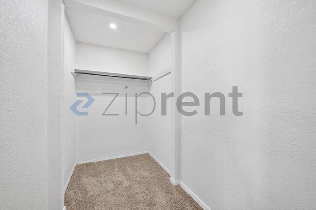 Building Photo - 2404 TX-289