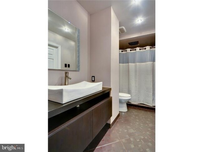 Building Photo - 1804 Worthington Dr