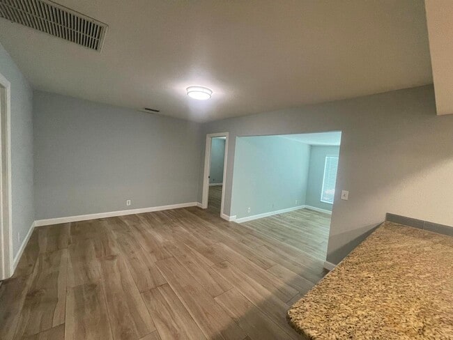 Building Photo - 11737 Inverness Cir