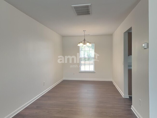 Building Photo - 1001 Finley Ct