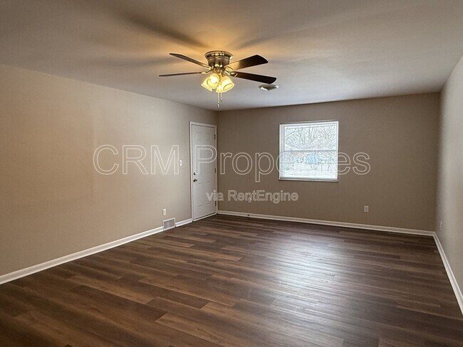 Building Photo - 7134 E 18th St